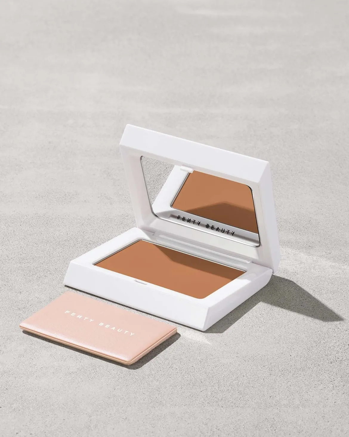 Bright Fix Instant Brightening + Blurring Powder